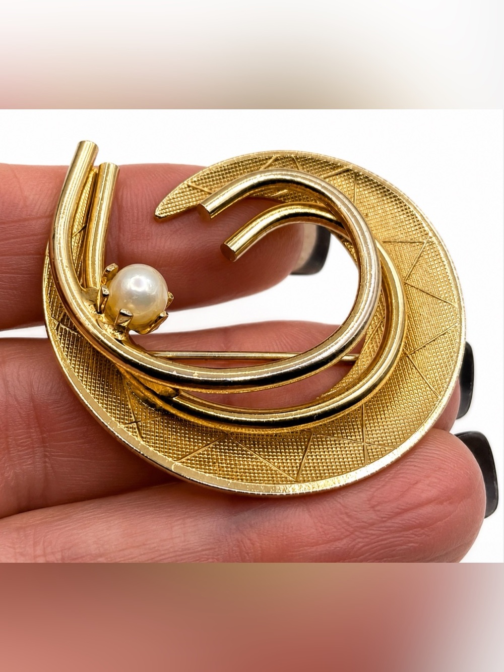 Gold Tone Faux Pearl Dimensional Brooch Vintage